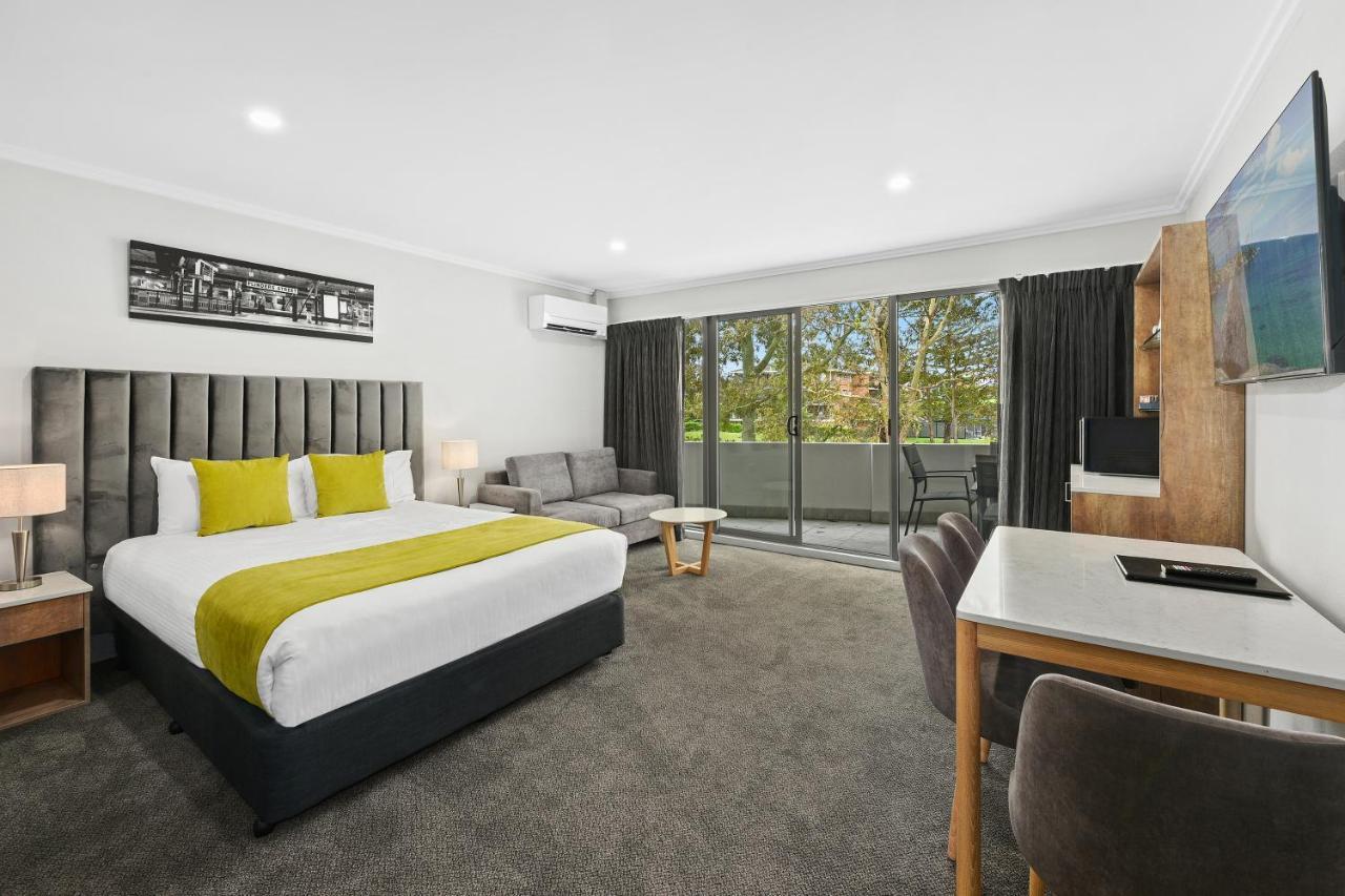 Palm Court Motor Inn Port Macquarie Exterior photo