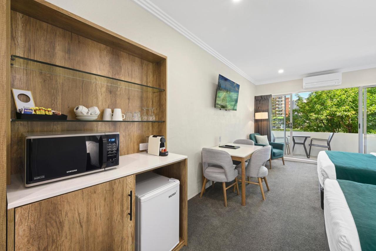 Palm Court Motor Inn Port Macquarie Exterior photo