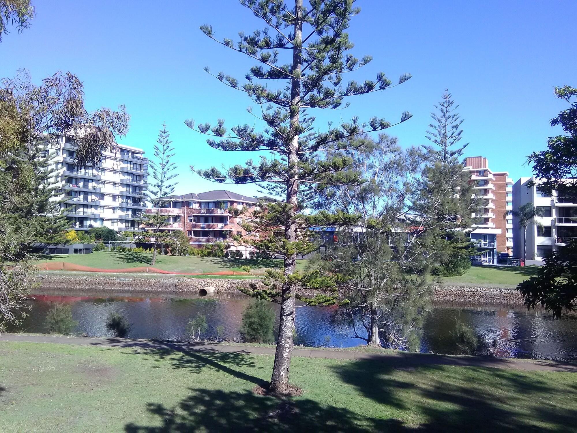 Palm Court Motor Inn Port Macquarie Exterior photo