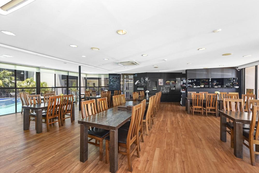 Palm Court Motor Inn Port Macquarie Exterior photo