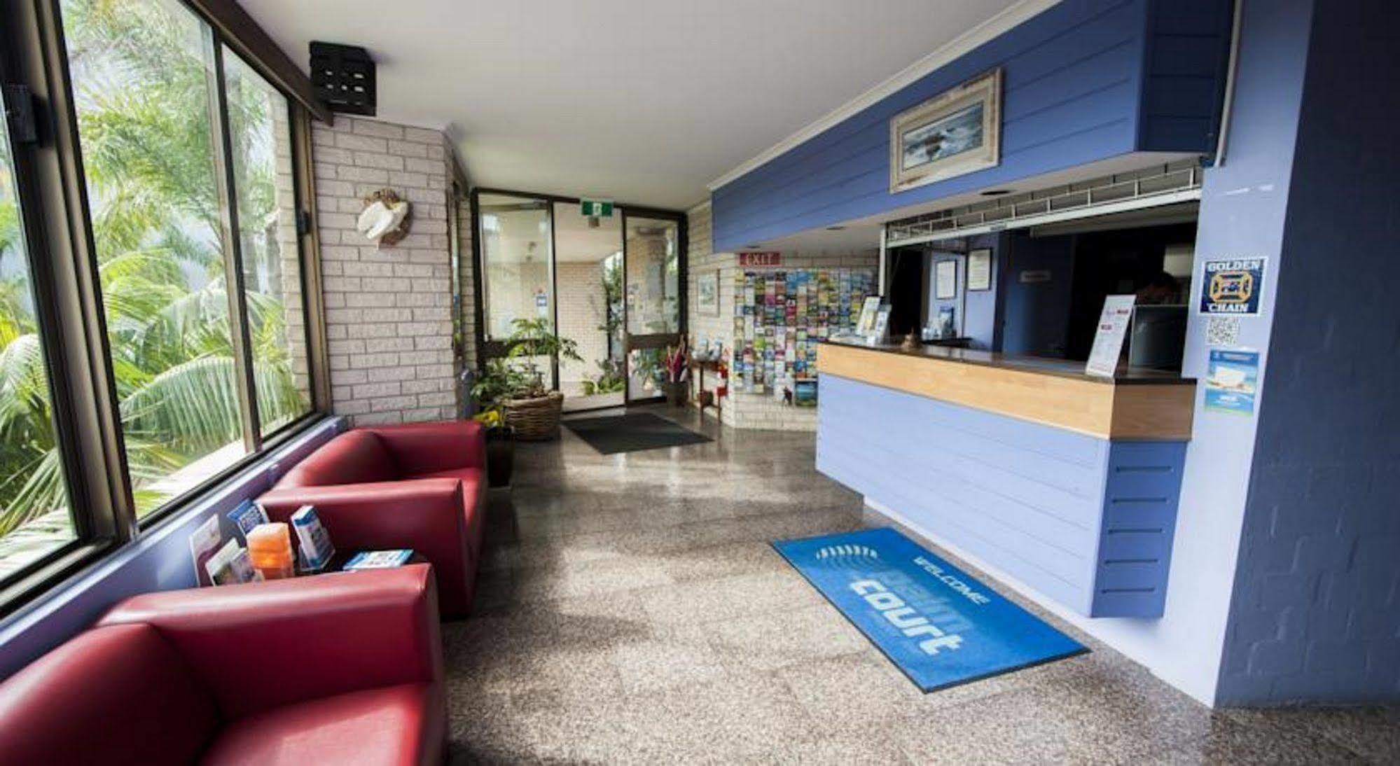Palm Court Motor Inn Port Macquarie Exterior photo